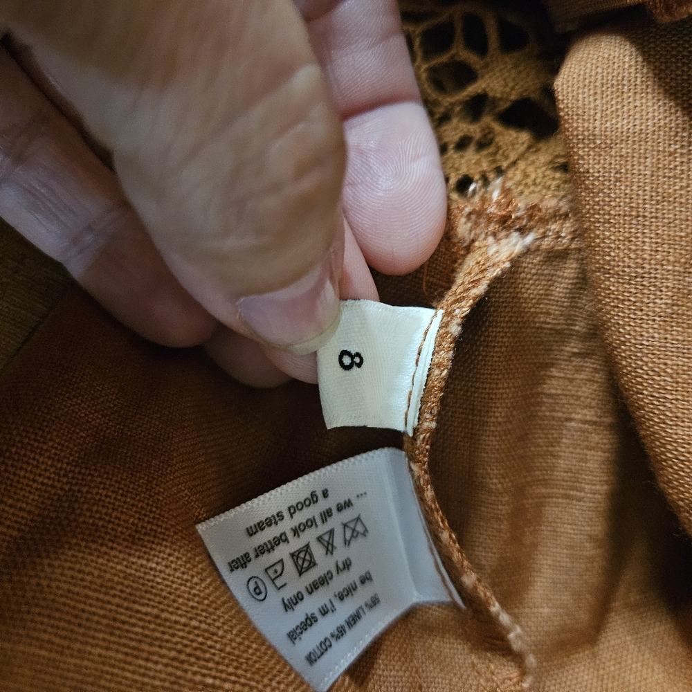 Eddy elegant linen dress lace accents - Picture 9 of 10